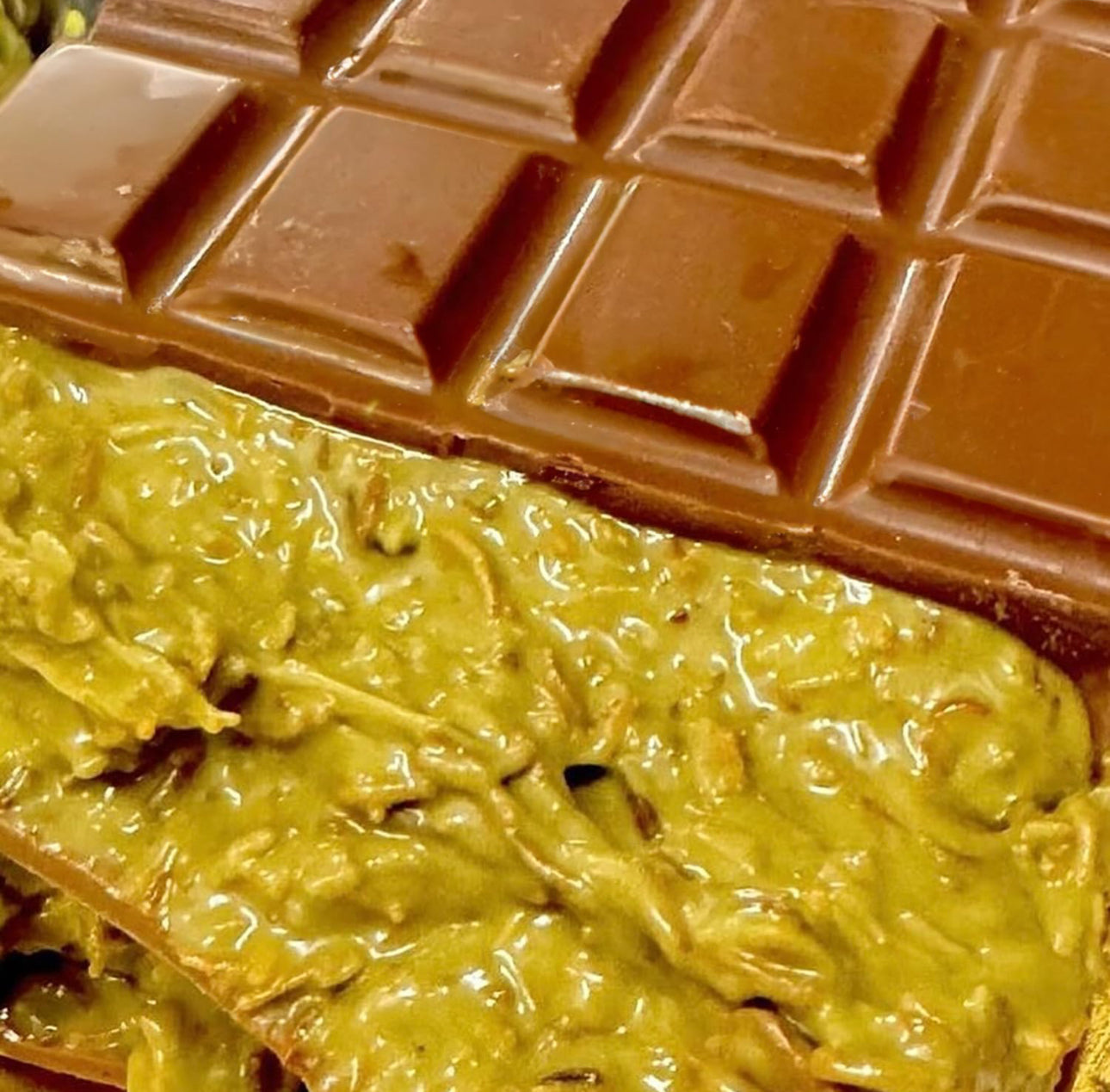 Viral Dubai Knafeh Pistachio Milk Chocolate Bar